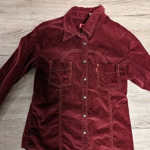 Nwot's, Levi's cord shirt for women, size m with stretch, super soft